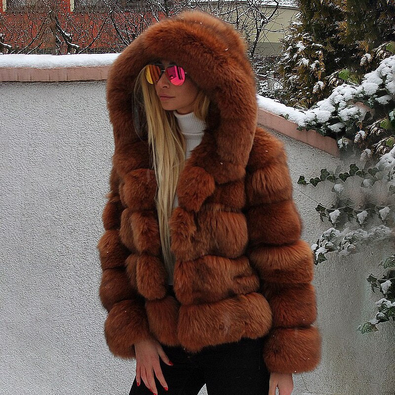 Luxury Faux Fox Fur Coat Women Short Winter Jacket with Big Fur Hood Thick Warm Overcoat 2020 New Fashion Flurry Fake Fur Coats